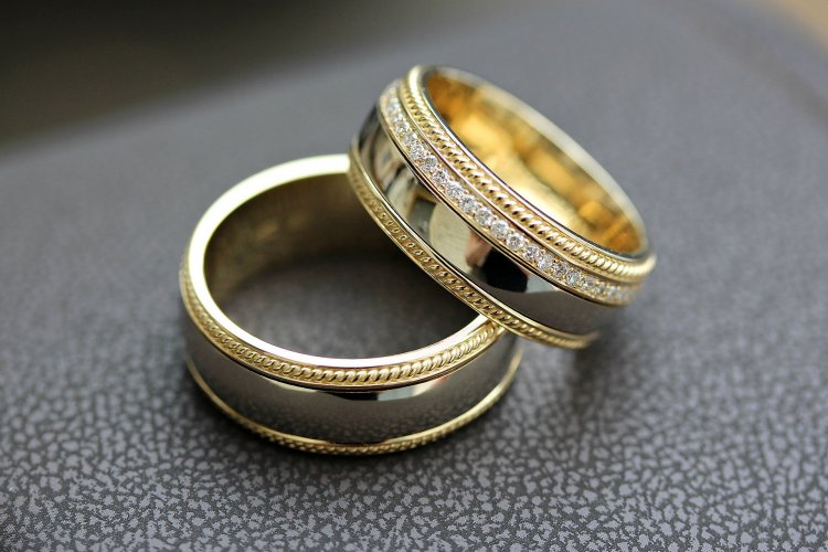 Изысканные обручальные кольца для венчания